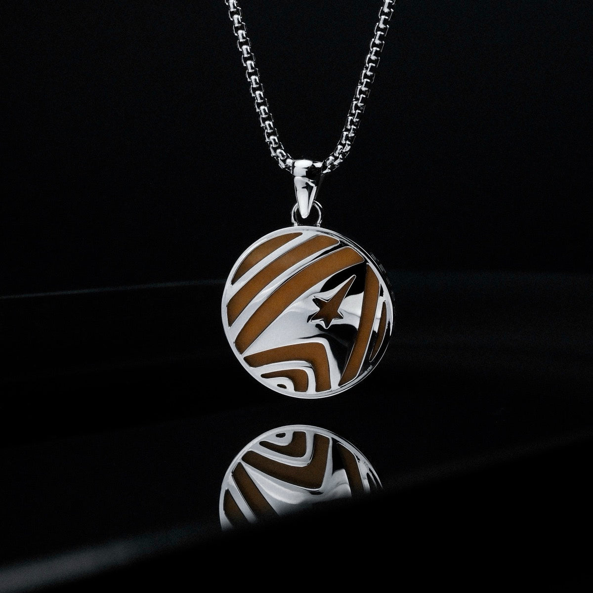 "Command Necklace": Elegant silver necklace with jade accents featuring a sleek, modern design.