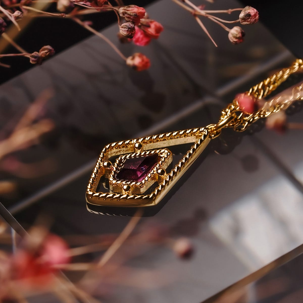 Daydreamer Necklace (Amethyst/Gold)