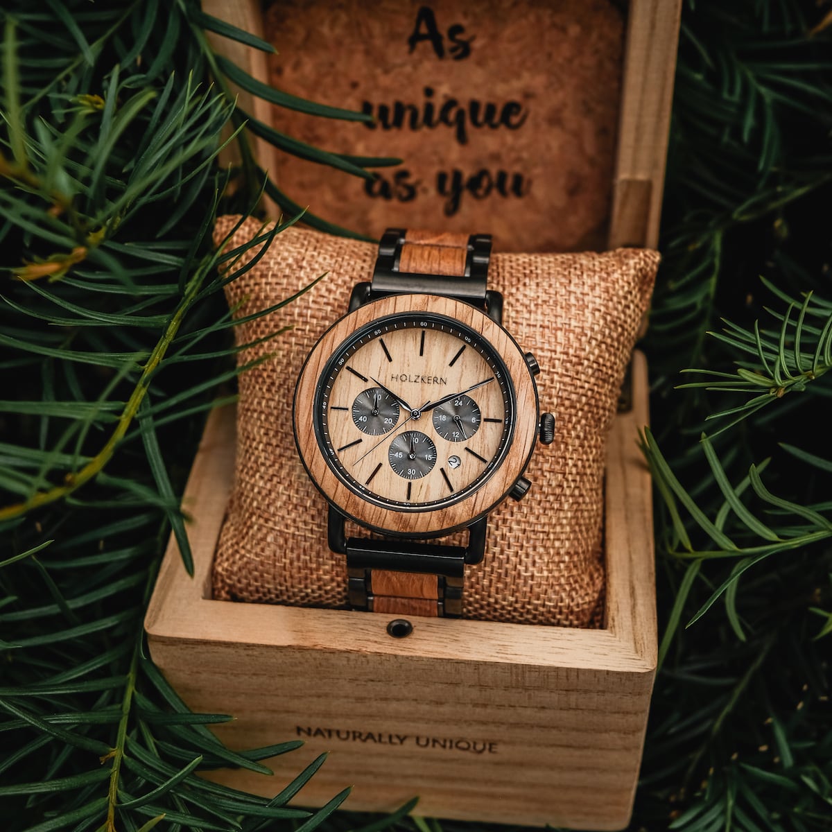 "Whakaari" watch with oak design, featuring a rustic and elegant style.