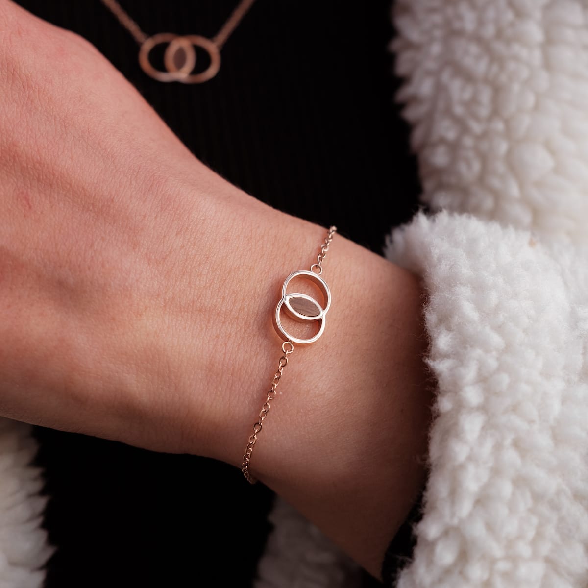 "Effigy Bracelet" Bracelet featuring an elegant Walnut and Rose gold design on a delicate chain.