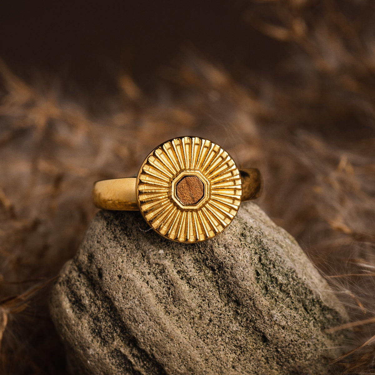Stencil Ring (Koa/Gold)