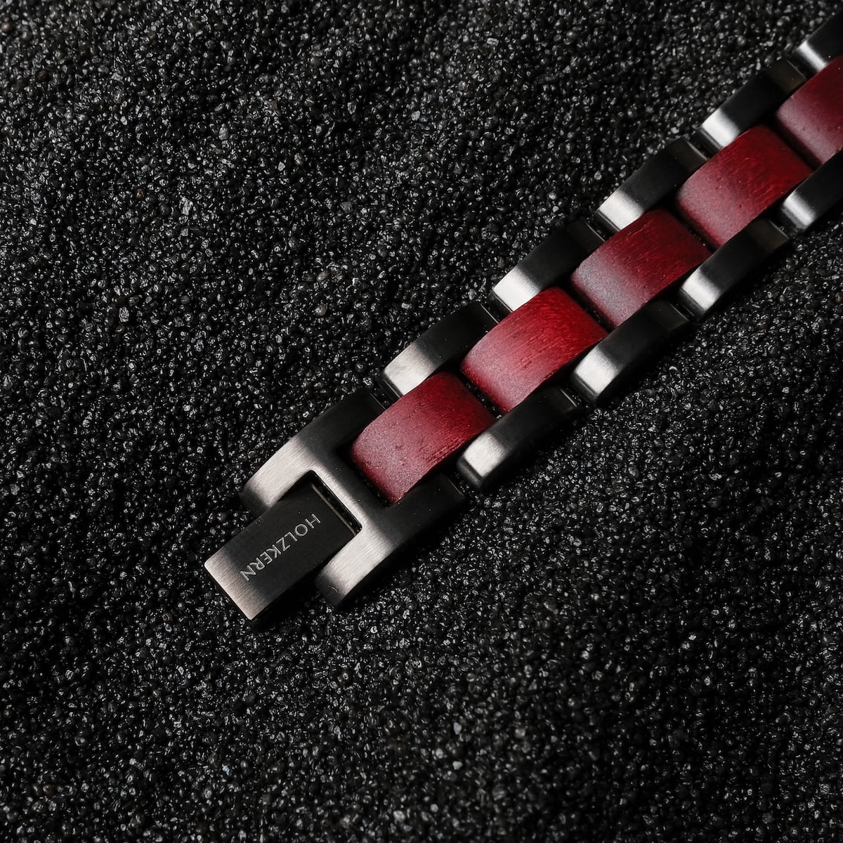 "Triad", a stylish bracelet in amaranth and gray, featuring a sleek, modern design.