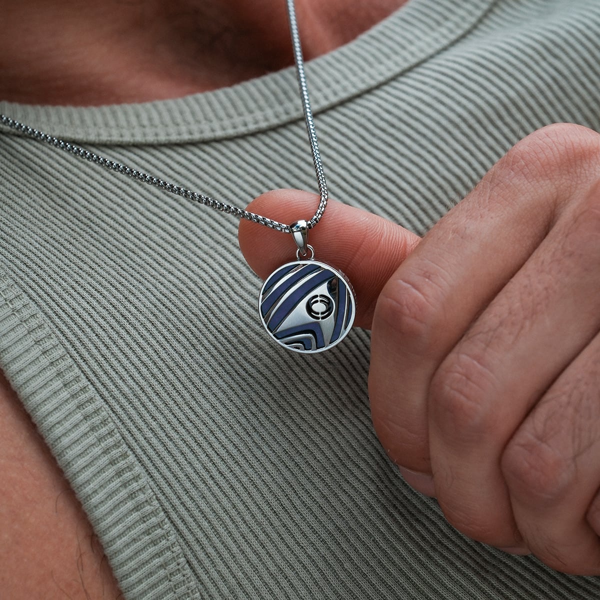 "Sciences Necklace" necklace, featuring a silver chain and sodalite pendant, in a modern style.