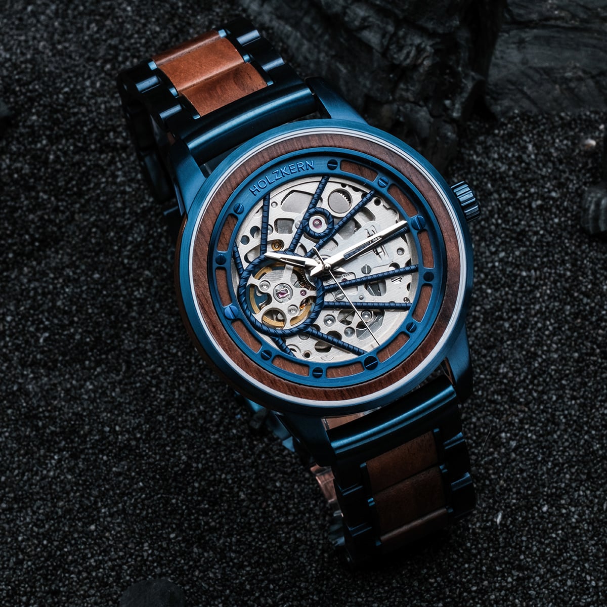 Cobalt (Walnut/Blue)