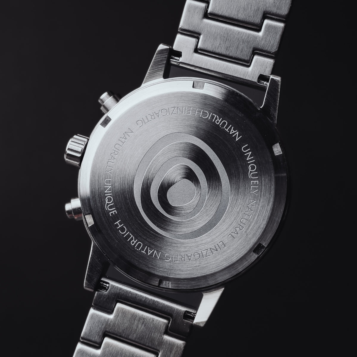 "Sagres" watch featuring a sleek silver style with marble accents.