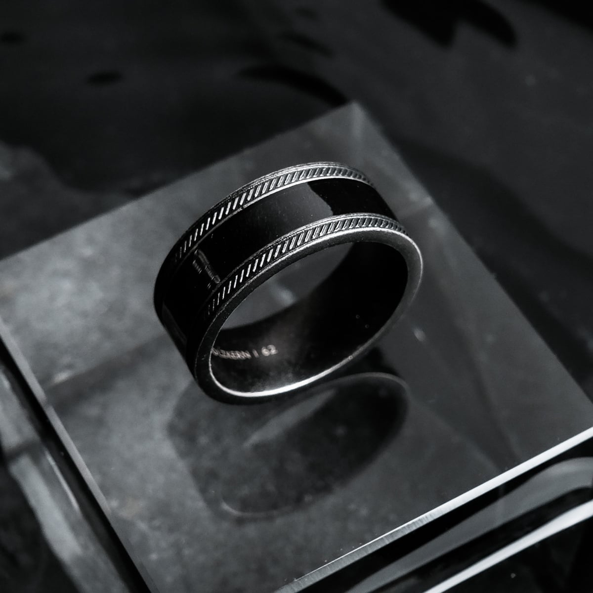"Countless Ring" - a stylish ring crafted with maple and antique silver.