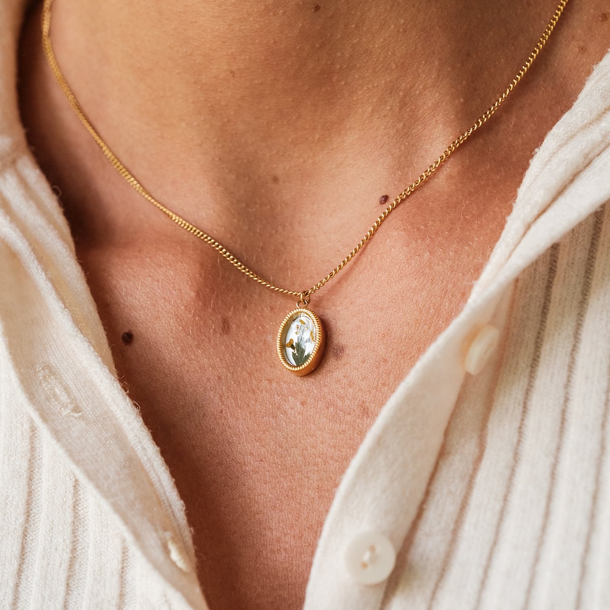 Wildflower Necklace (Flower/Gold)