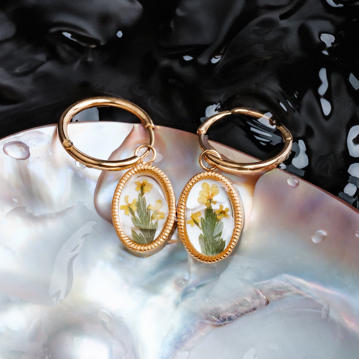 Wildflower Earrings (Flower/Gold)