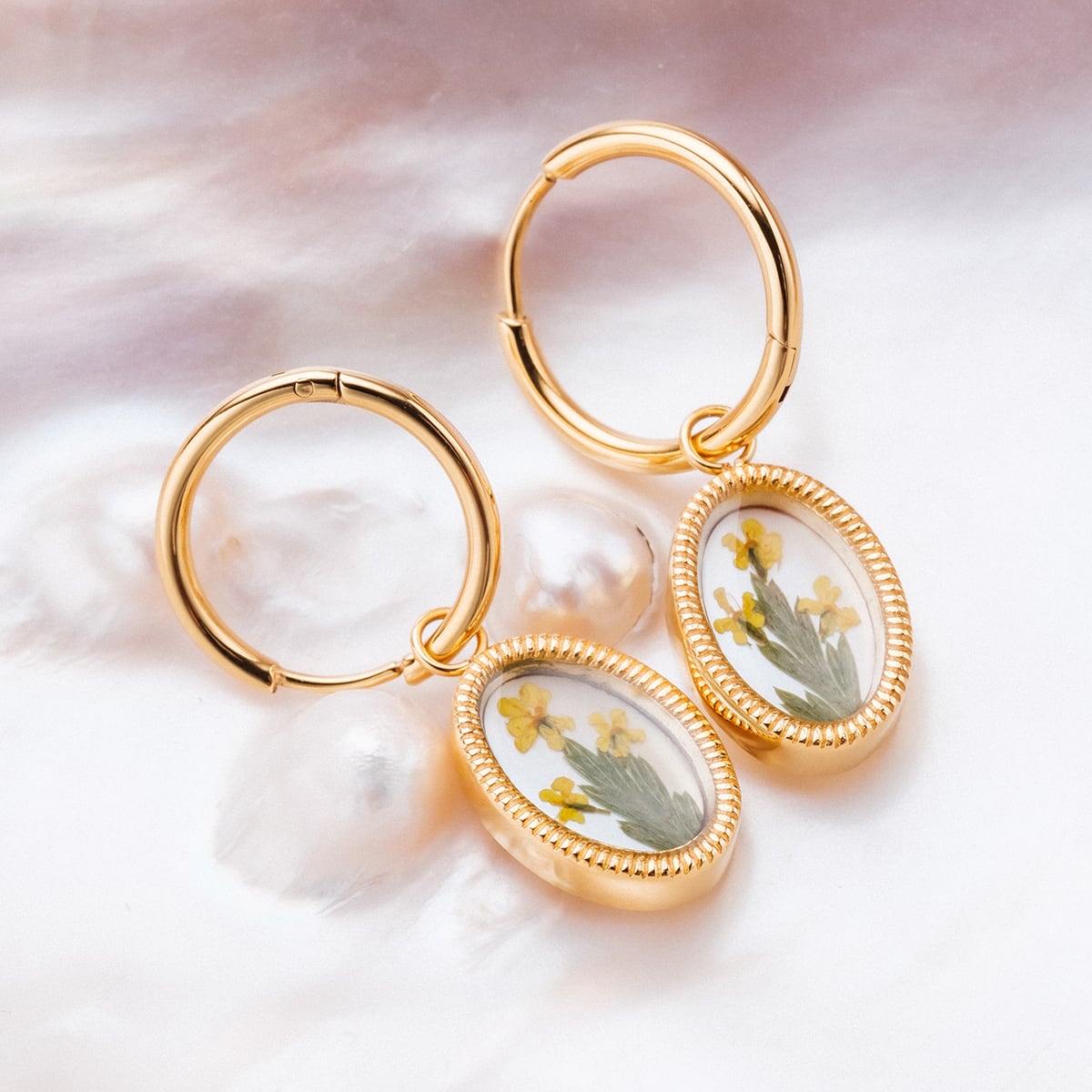 Wildflower Earrings (Flower/Gold)