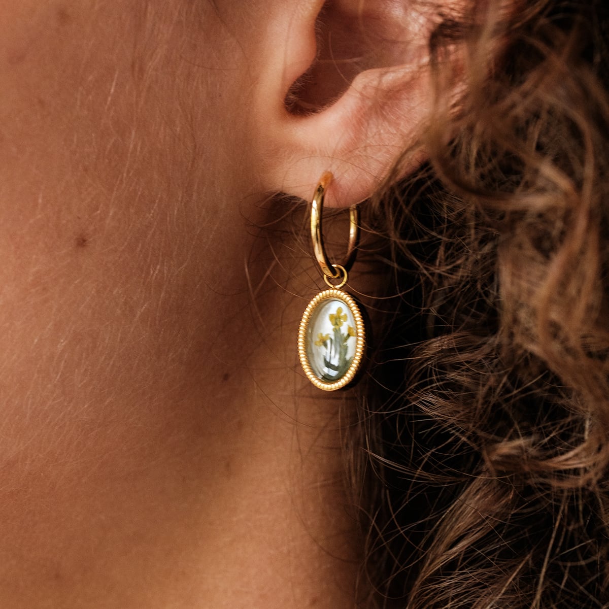 Wildflower Earrings (Flower/Gold)