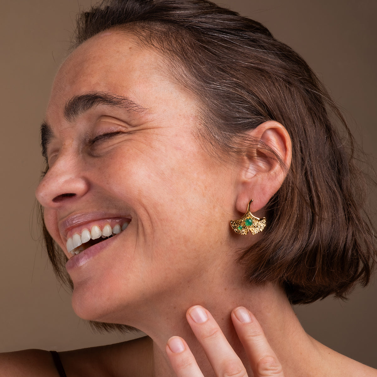 Chalice Earrings (Chalcedony/Gold)