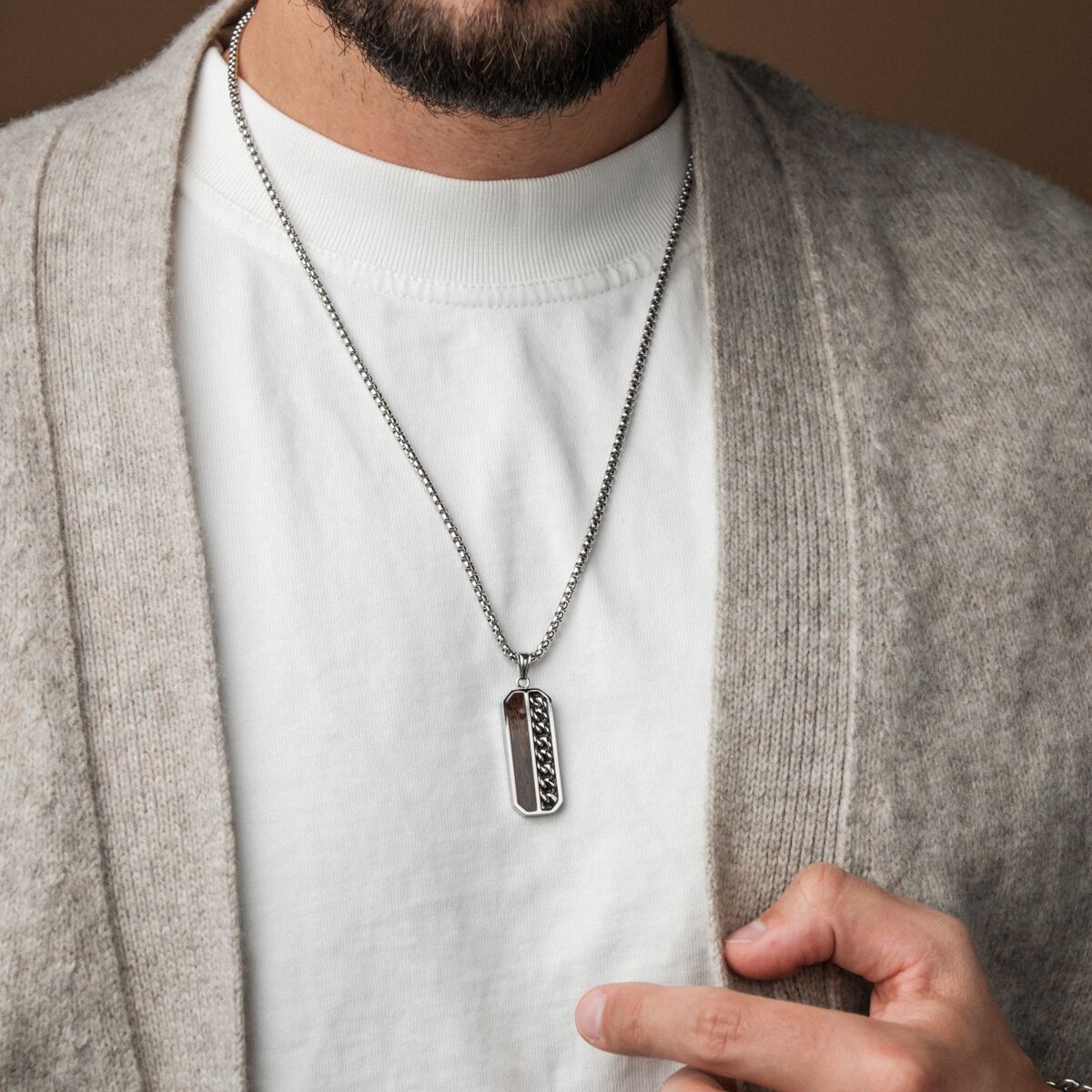 Outlands Necklace (Walnut/Silver)