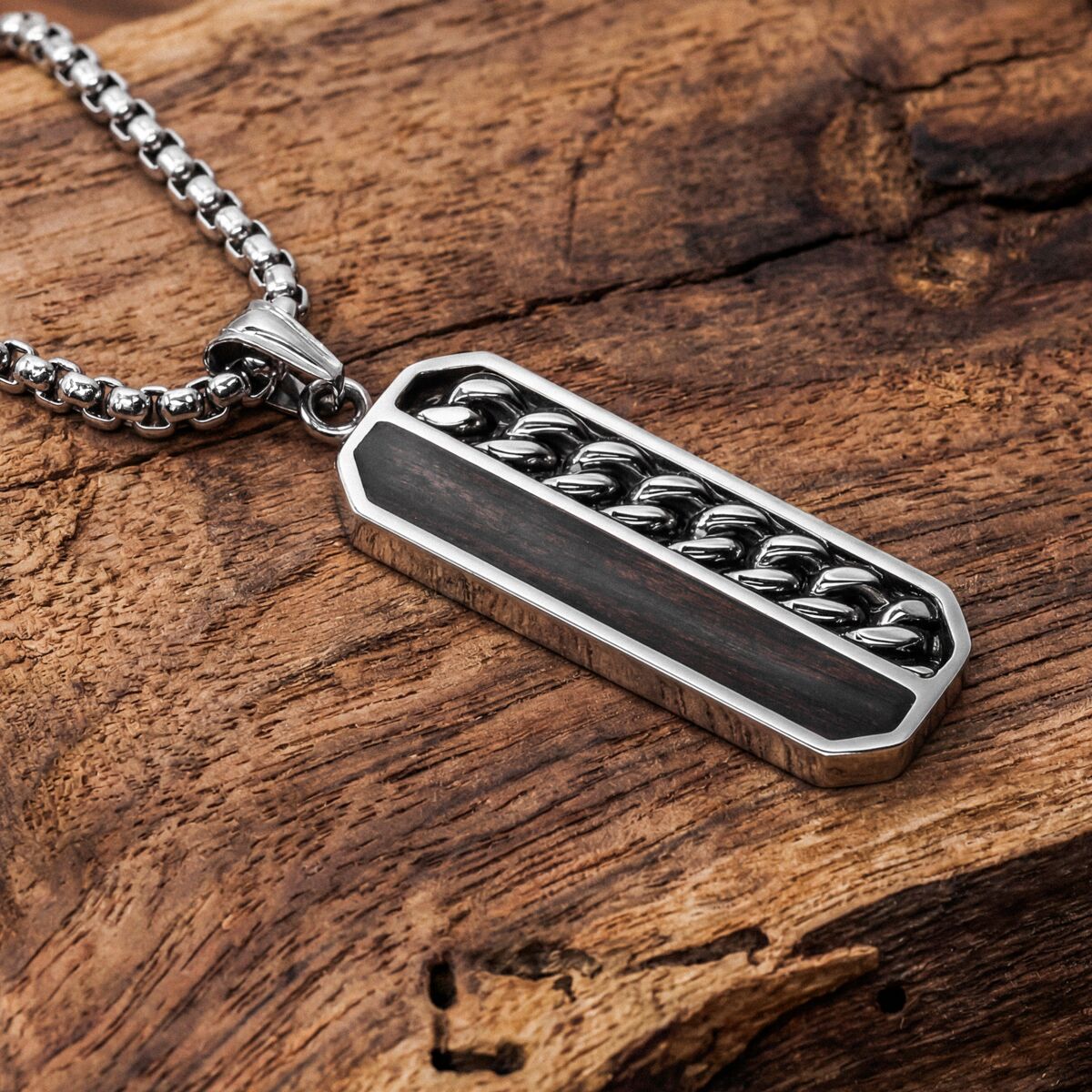 Outlands Necklace (Walnut/Silver)