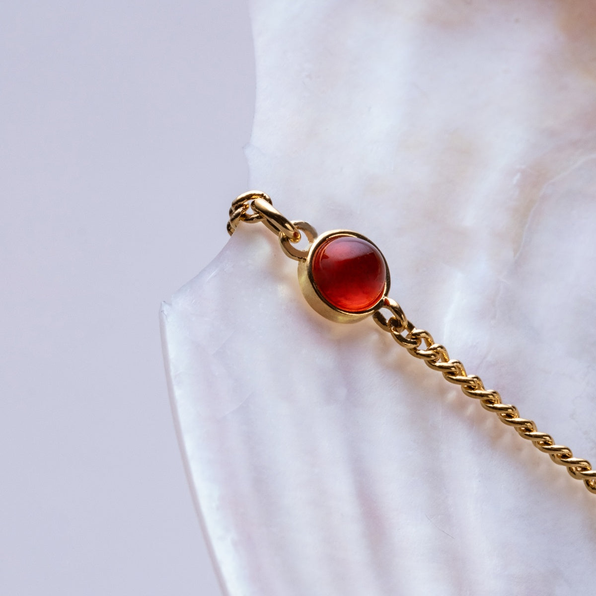 Dewdrops Necklace (Chalcedony/Gold)
