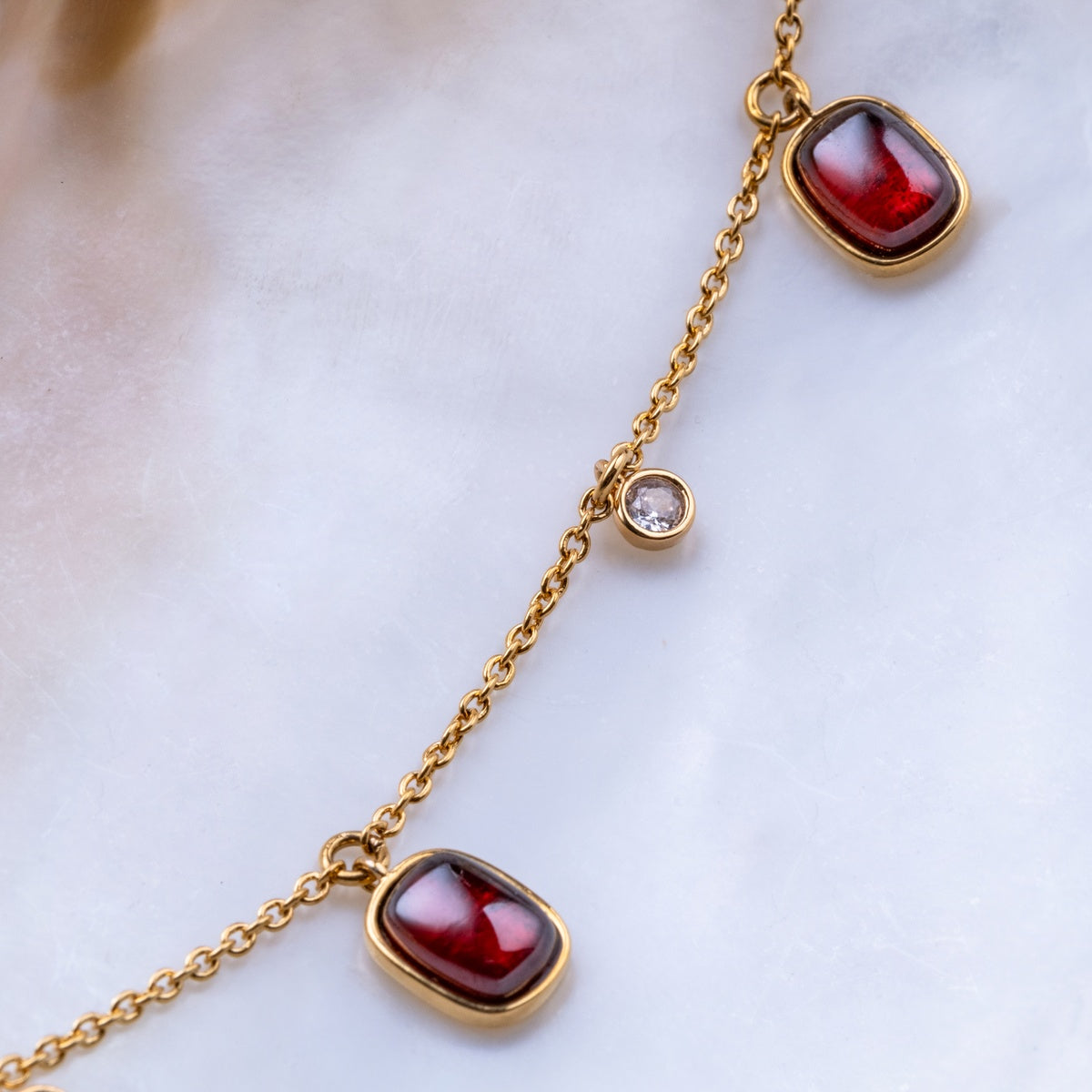 Dewdrops Halskette (Granat/Gold)