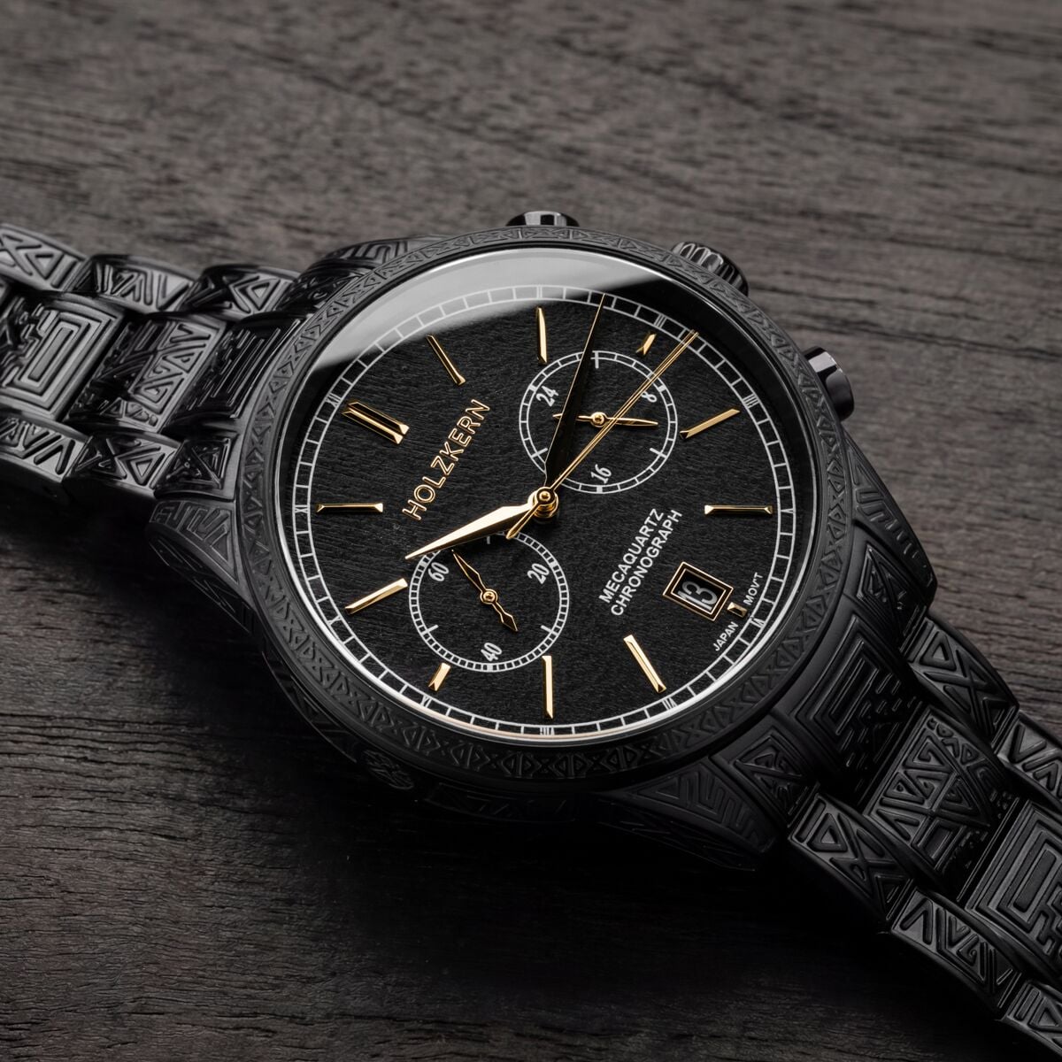 Insigna (Maple/Black)