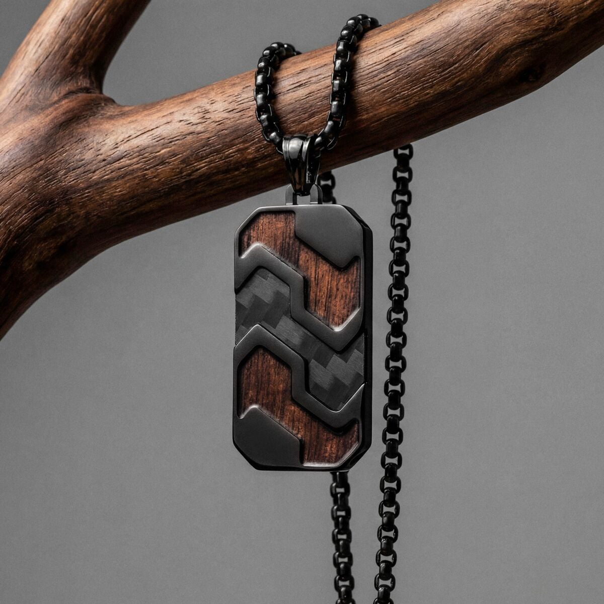 Outlands Necklace (Walnut/Carbon)