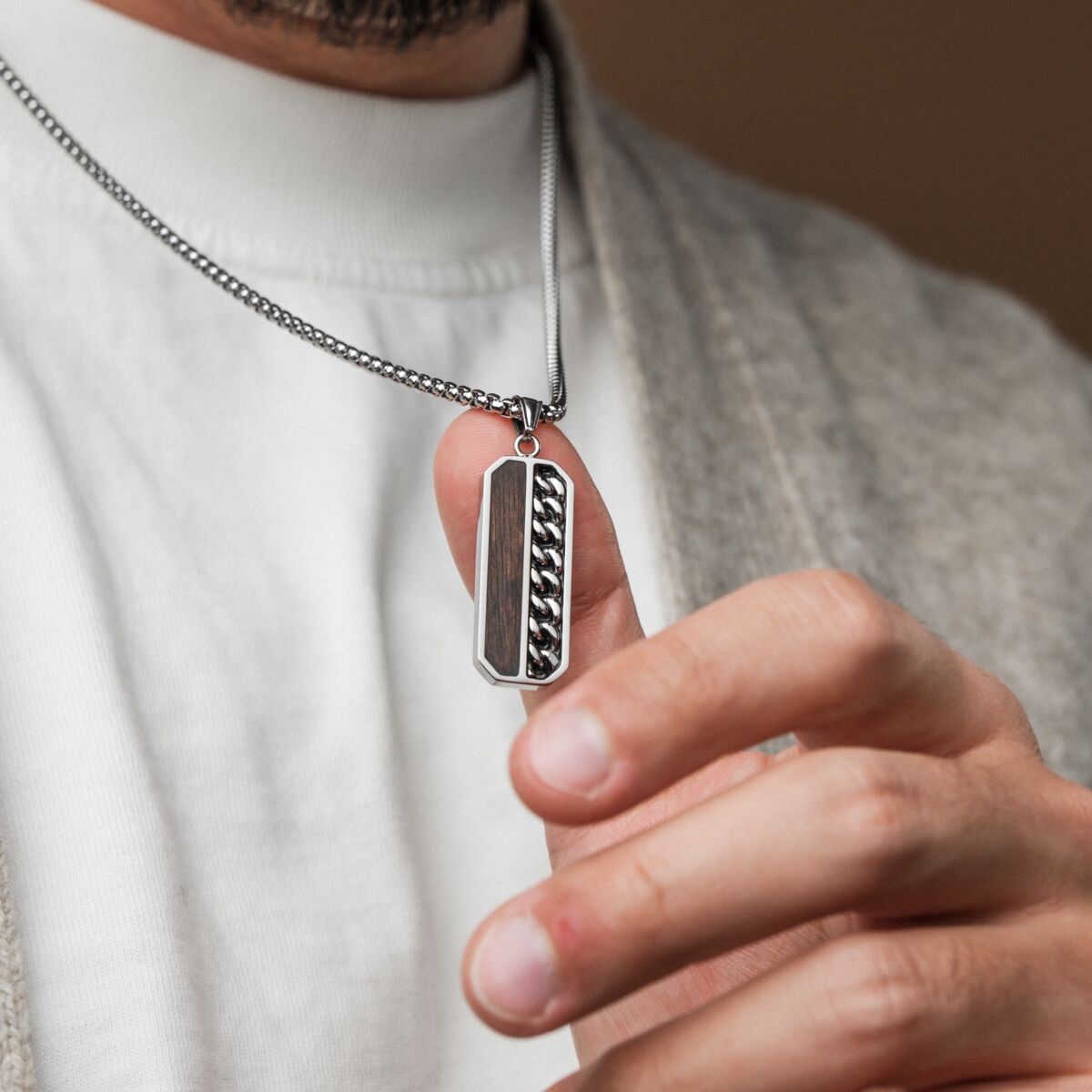 Outlands Necklace (Walnut/Silver)