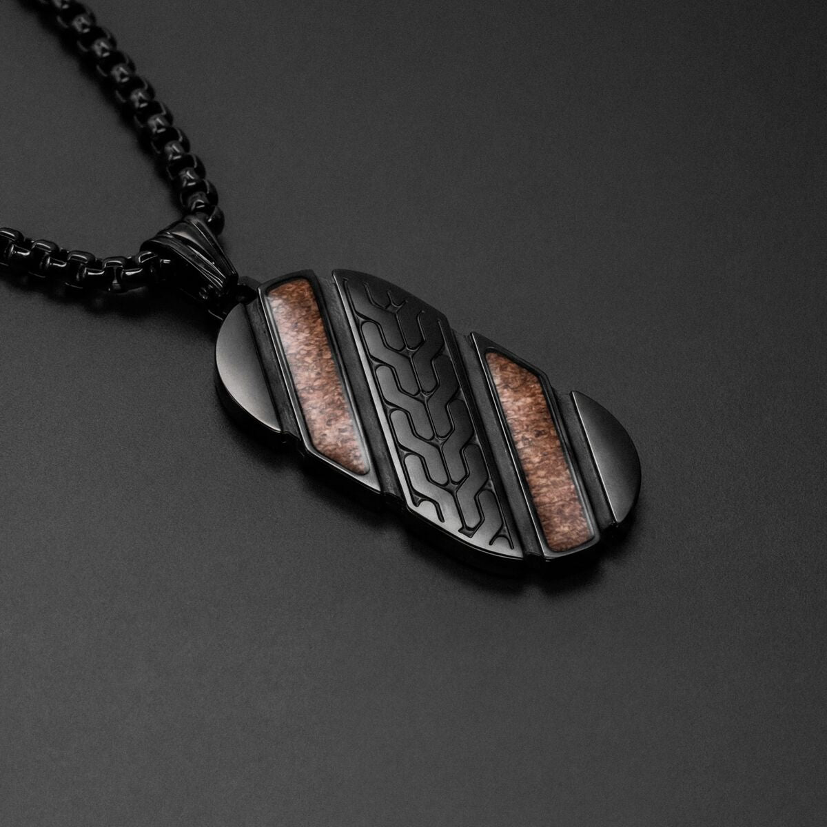 Outlands Necklace (Cork/Black)