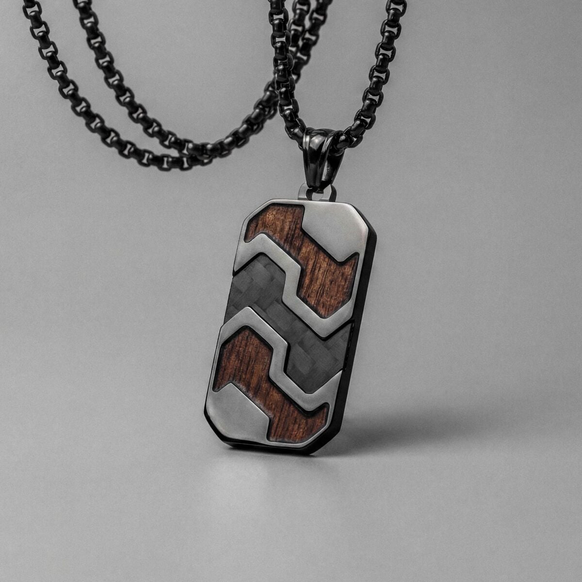 Outlands Necklace (Walnut/Carbon)