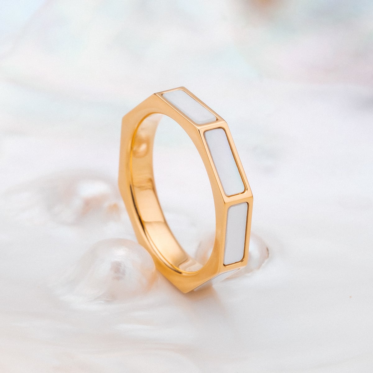 Supremum Ring (Mother-of-pearl/Gold)