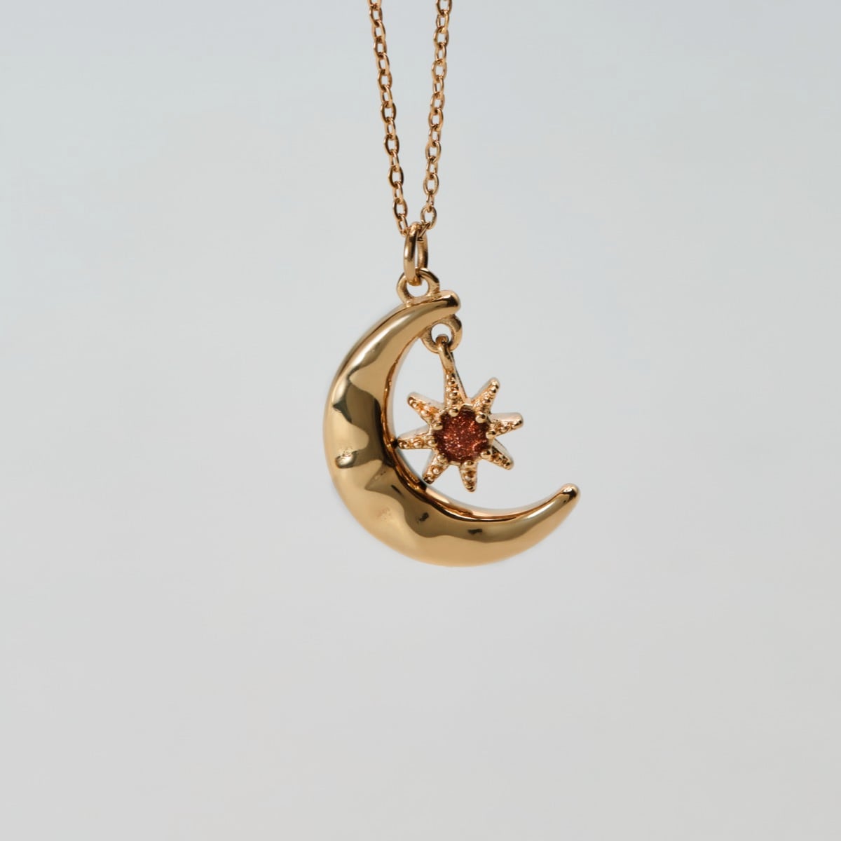 Newmoon Necklace (Sandstone/Gold)