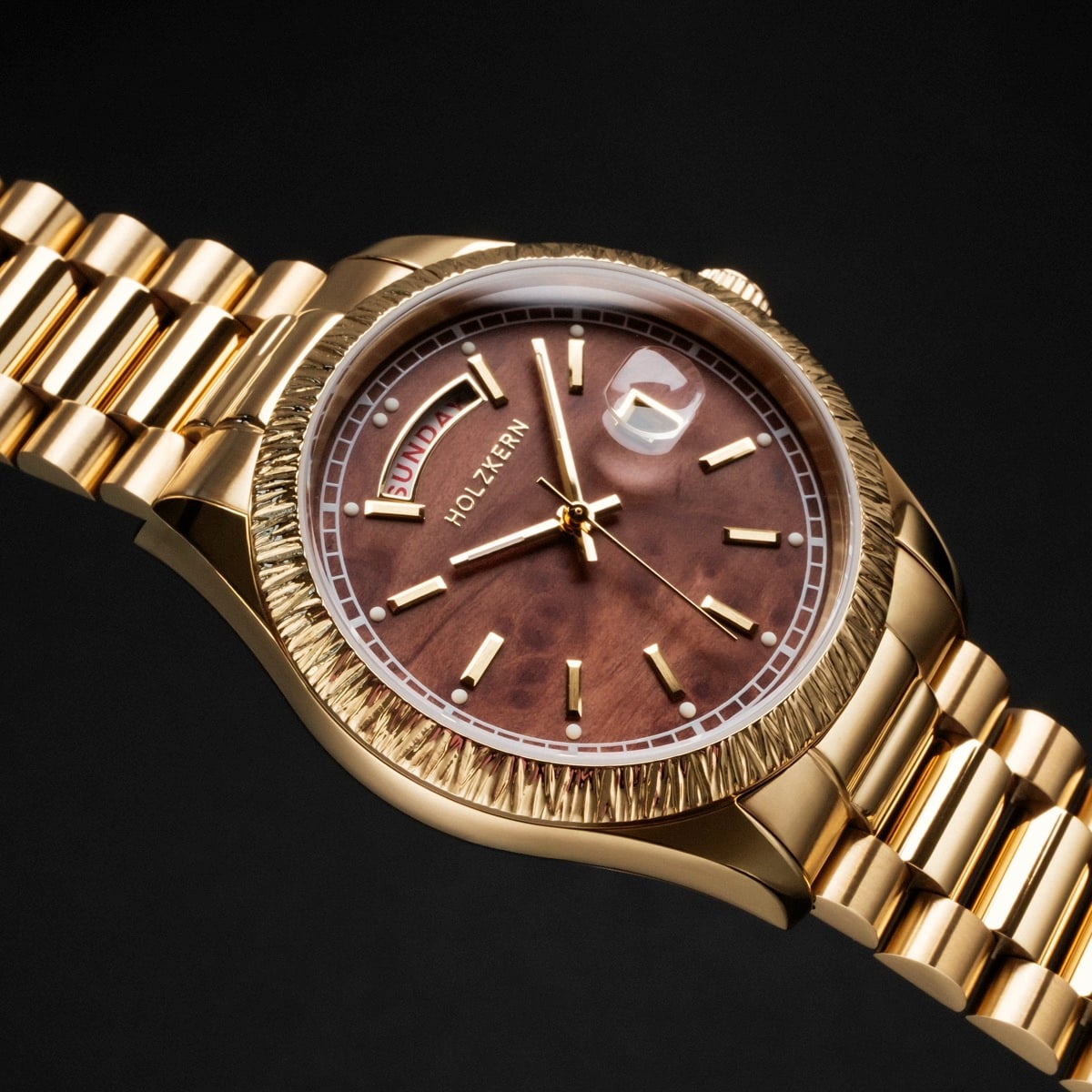 Transmontana (Burr Walnut/Gold)