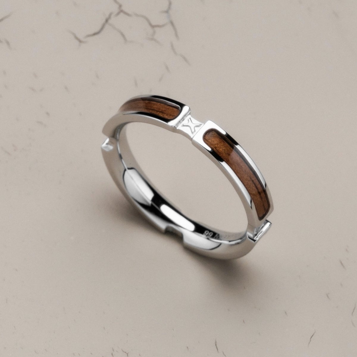 Campania Ring (Walnut/Silver)