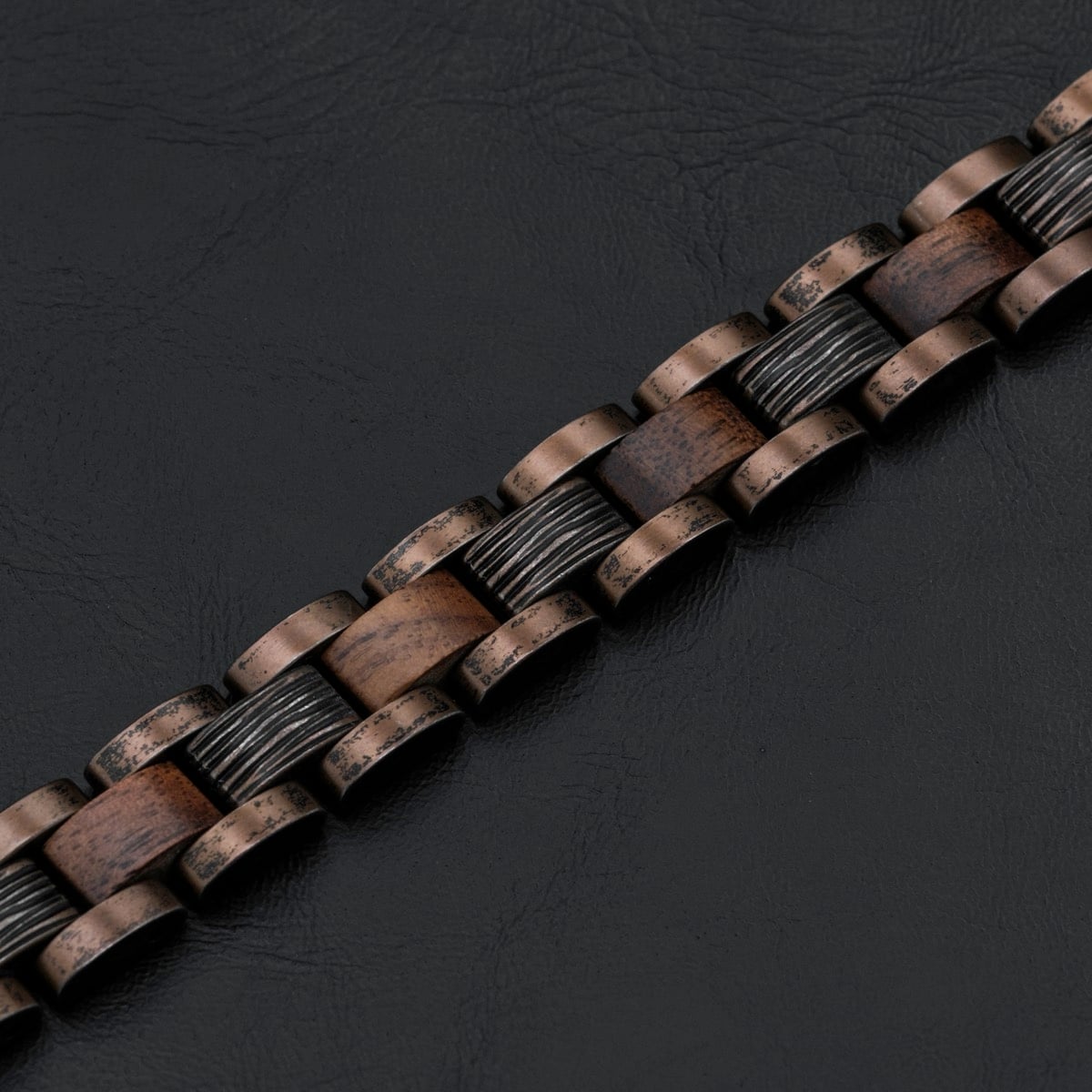 Marked (Walnut/Copper)