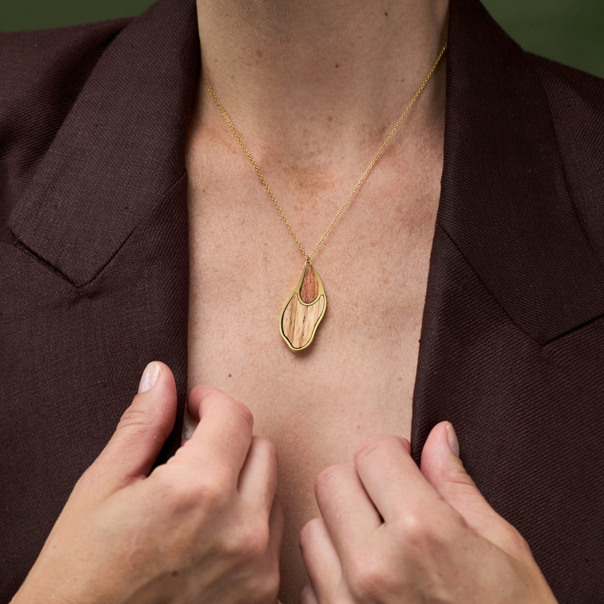 Sequoia Necklace (Zebrawood/Gold)