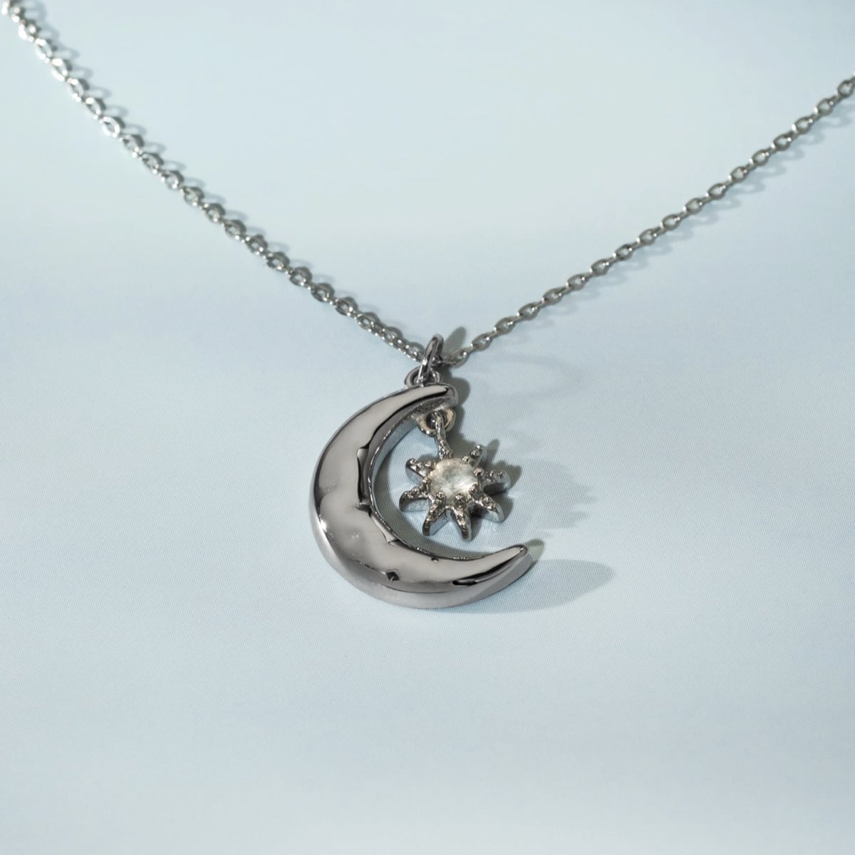 Newmoon Necklace (Labradorite/Silver)