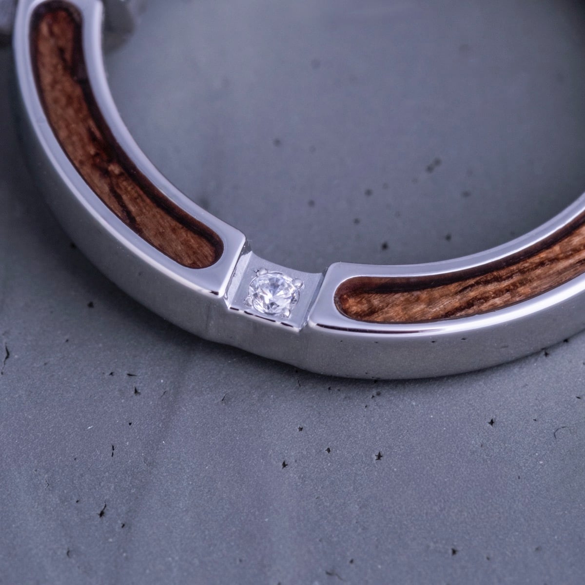 Campania Necklace (Walnut/Silver) Ii