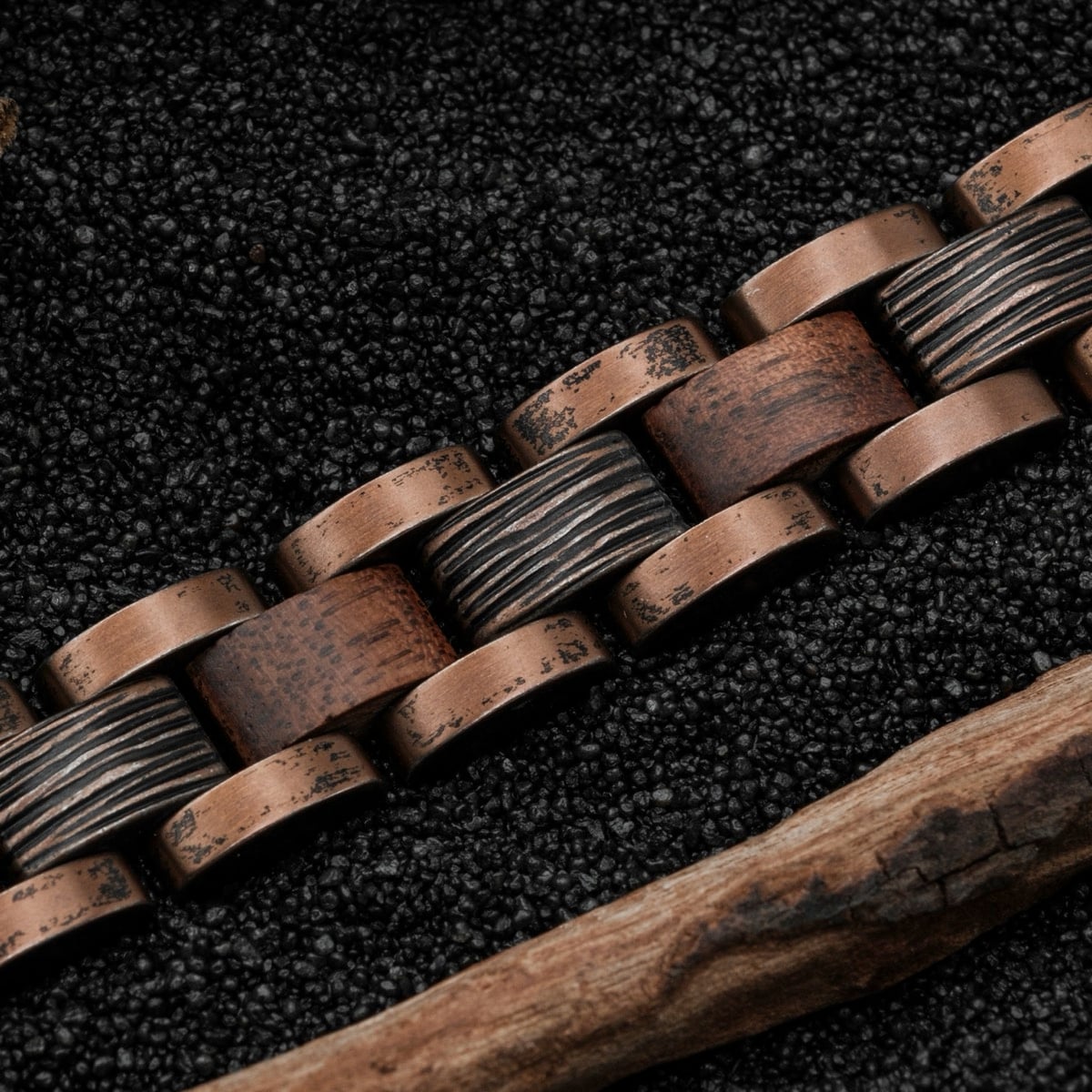 Marked (Walnut/Copper)