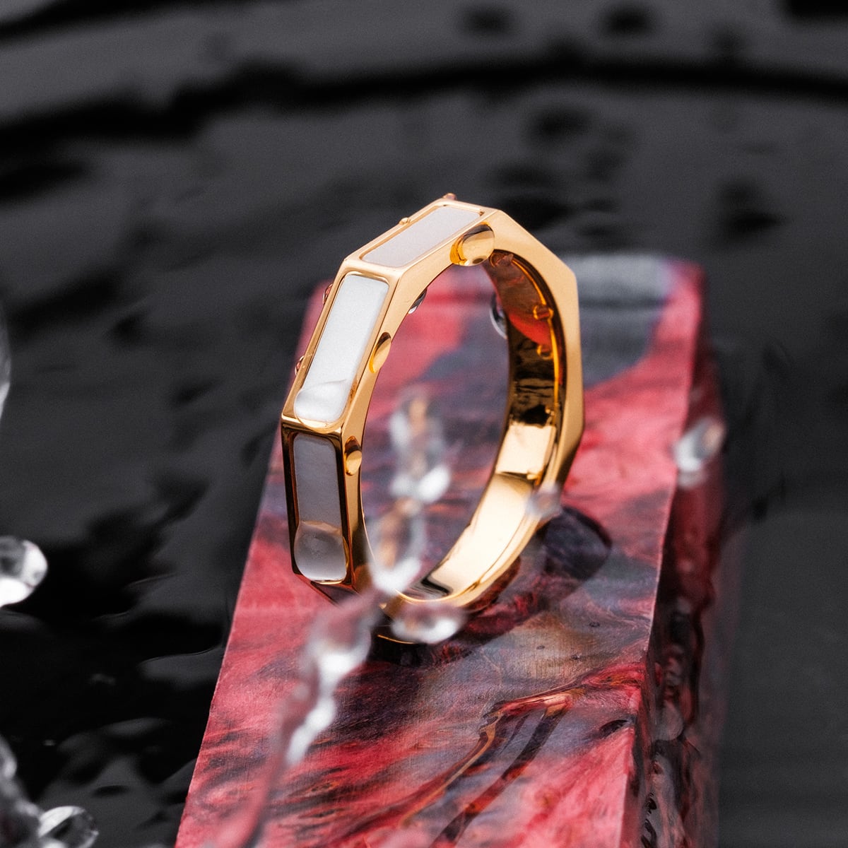 Supremum Ring (Mother-of-pearl/Gold)
