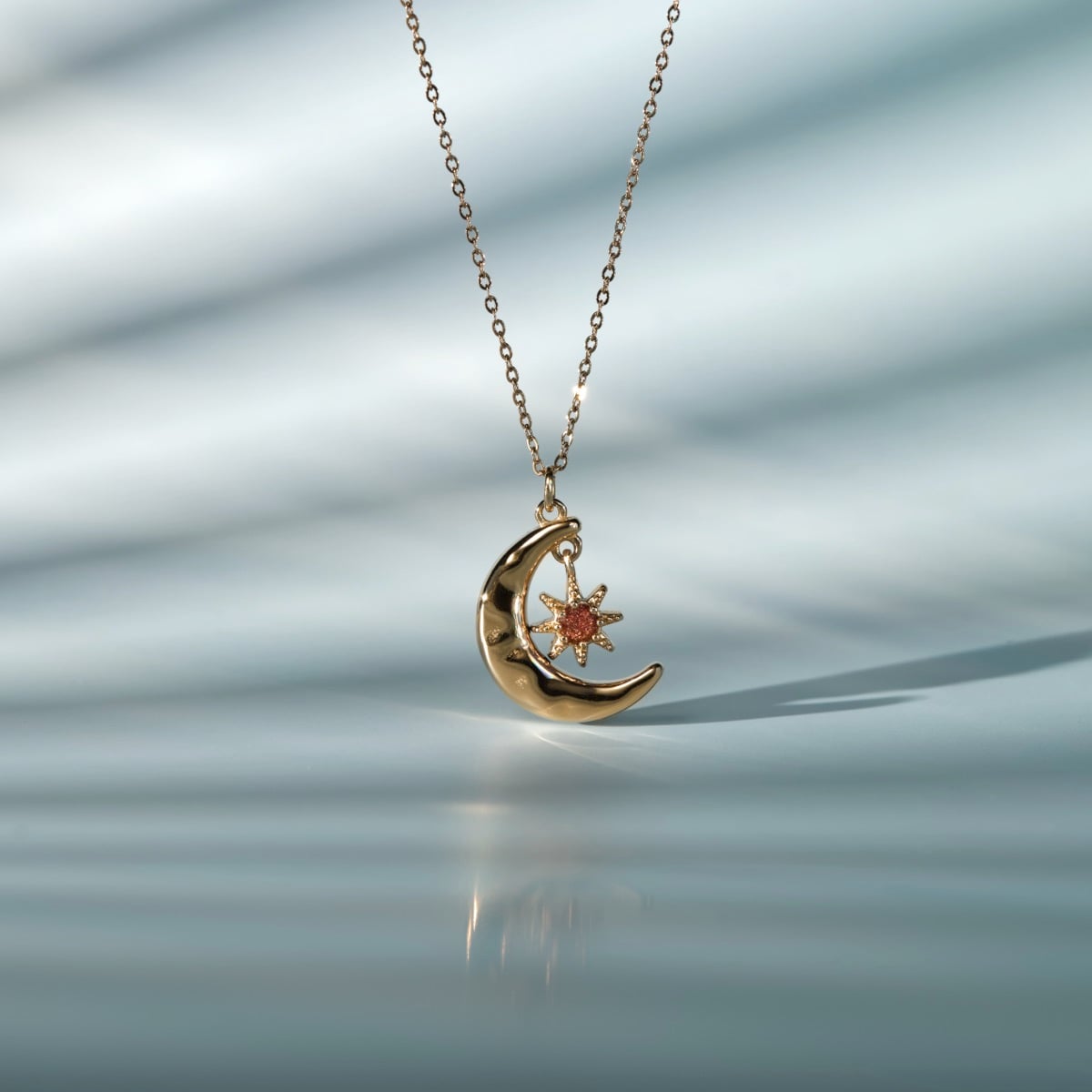 Newmoon Necklace (Sandstone/Gold)