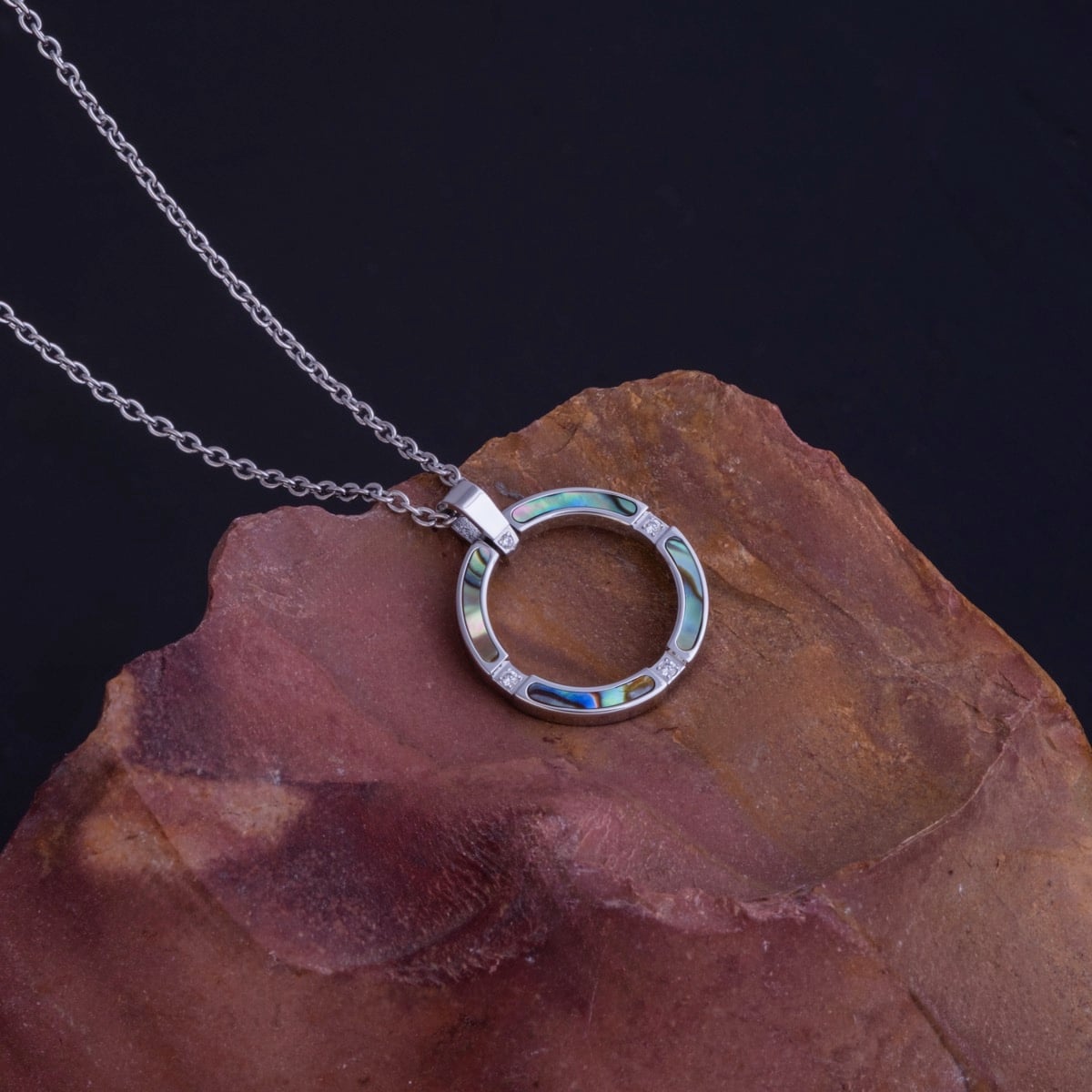 Campania Necklace (Abalone/Silver)