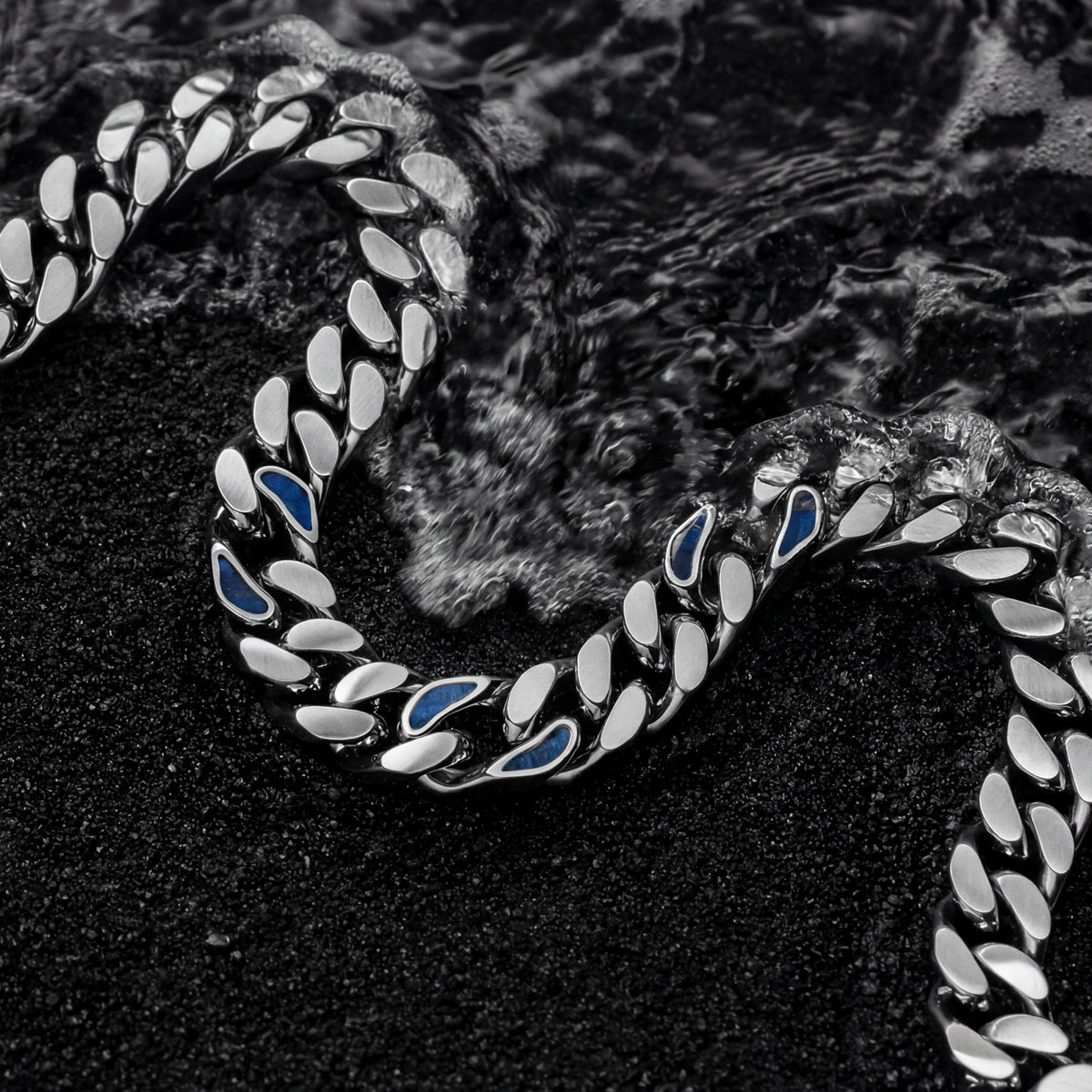 Bodyguard Necklace (Sodalite/Silver)