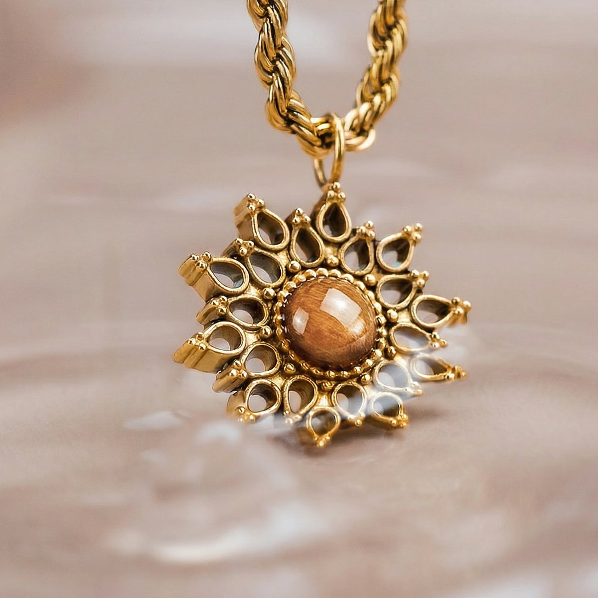 Suncatcher Necklace (Olive/Gold)