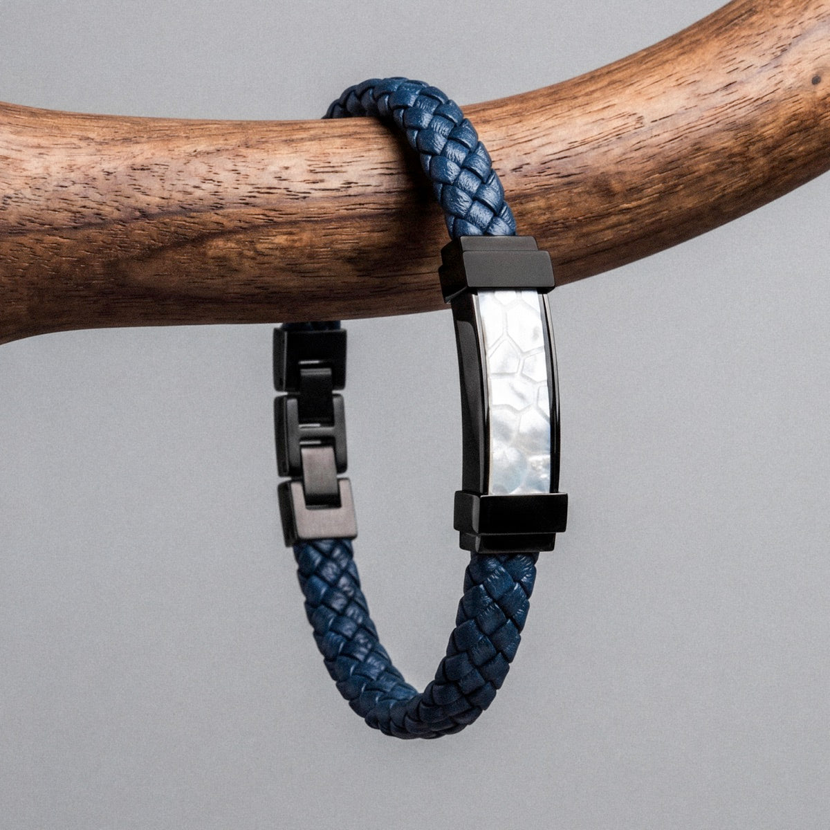 Wildrider Armband (Perlmutt/Blau)