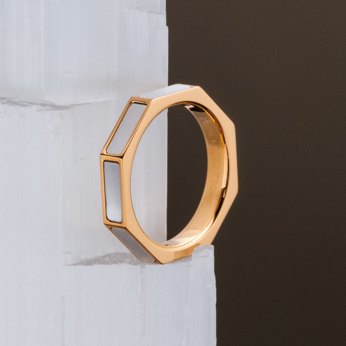 Supremum Ring (Mother-of-pearl/Gold)