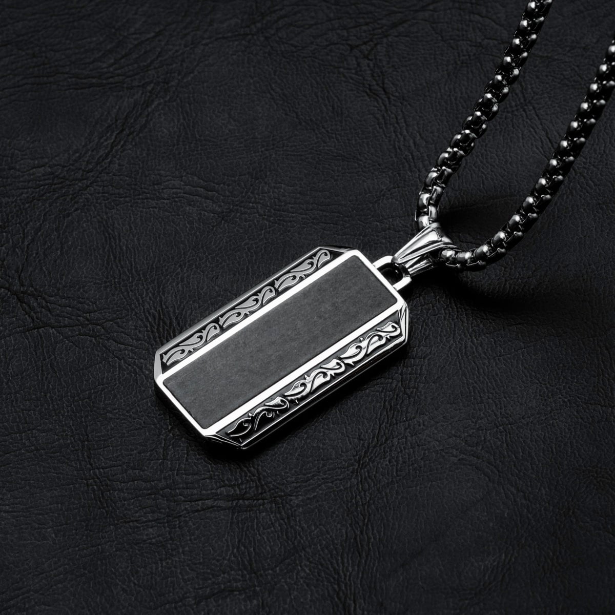 Marked Necklace (Maple/Silver)