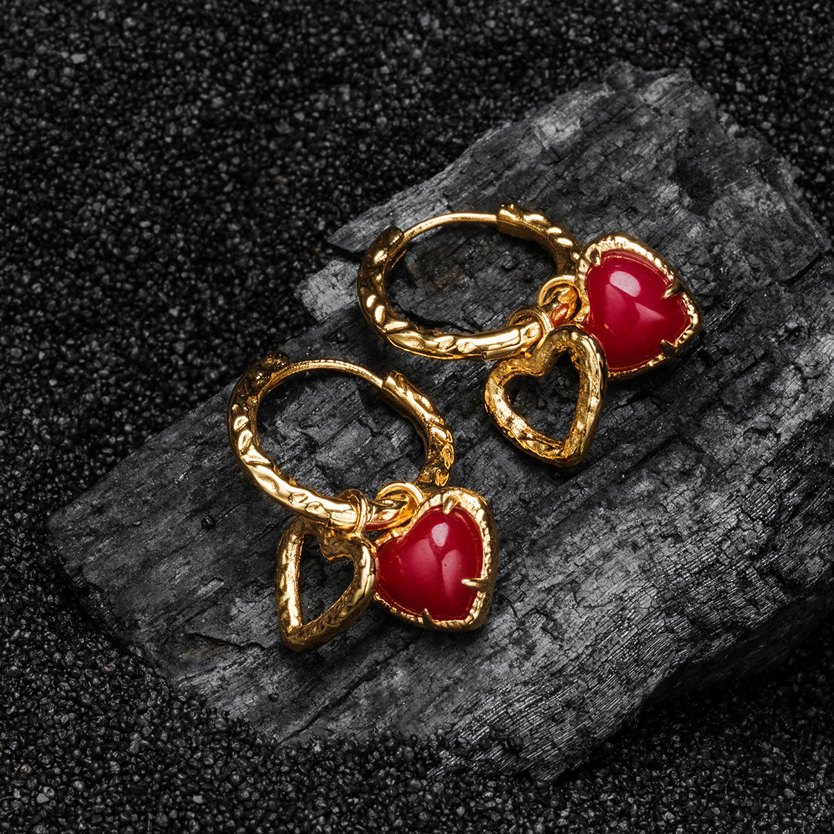Amorance Earrings (Chalcedony/Gold)