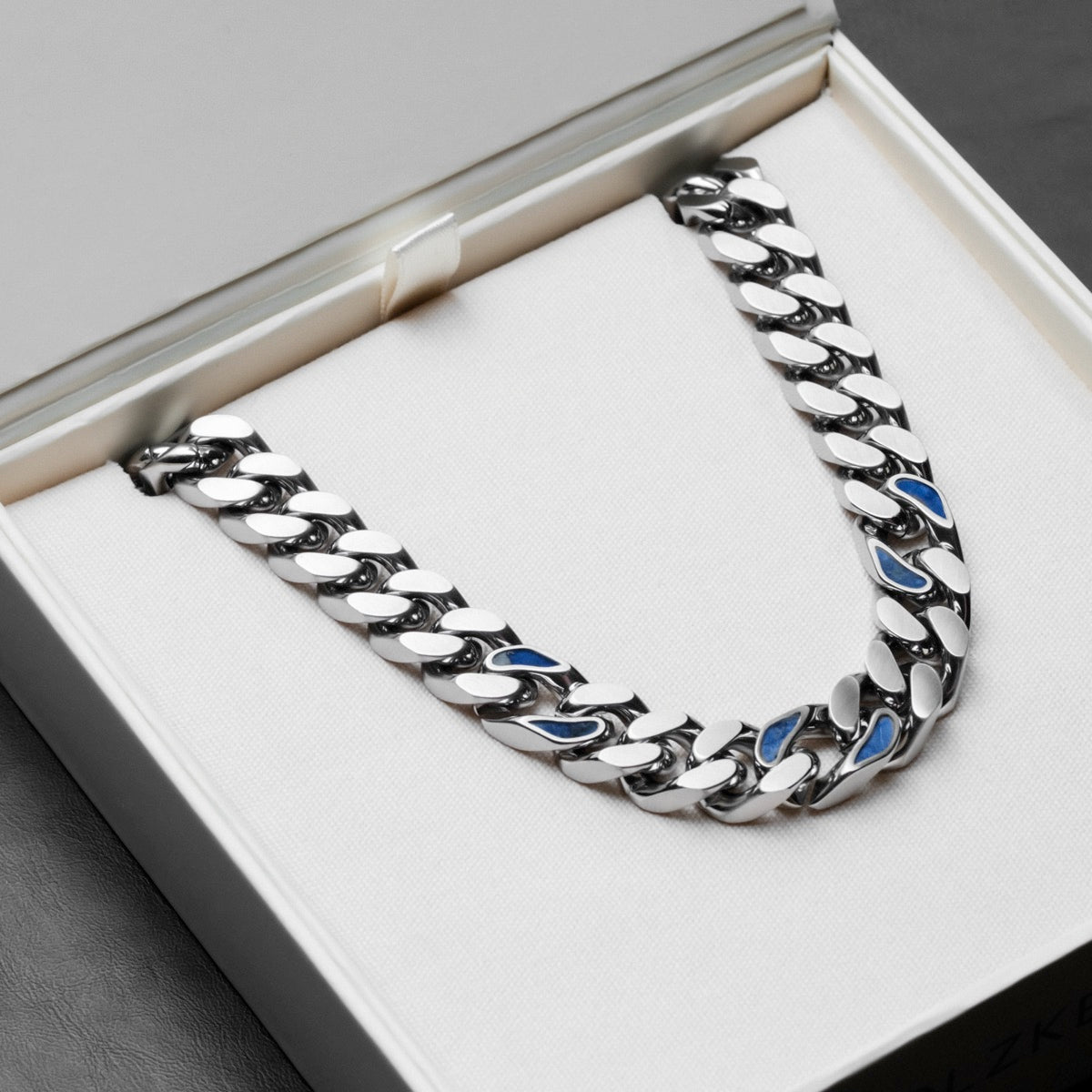 Bodyguard Necklace (Sodalite/Silver)