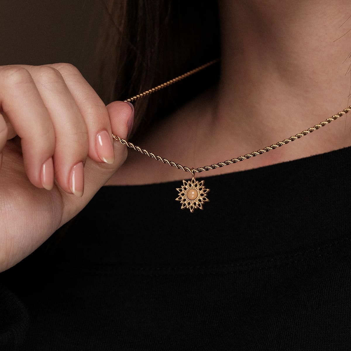 Suncatcher Necklace (Olive/Gold)
