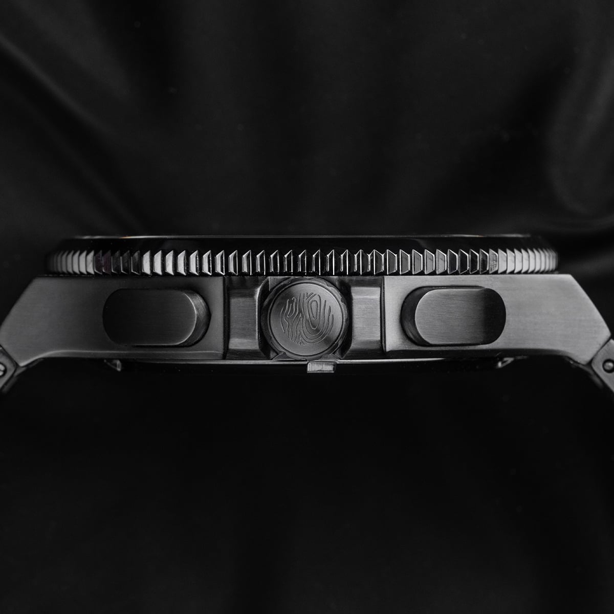 Darkmagic (Carbon/Schwarz)