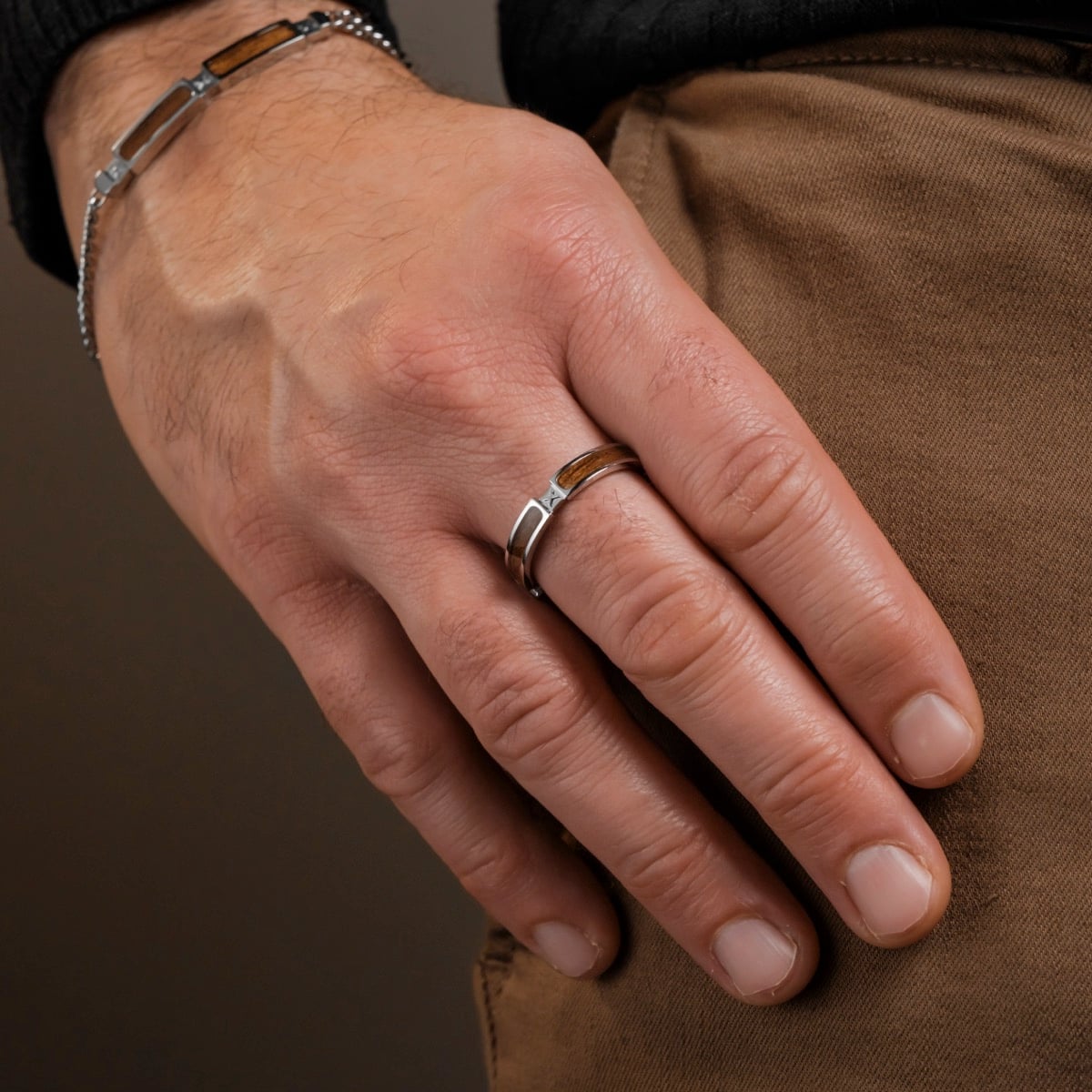 Campania Ring (Walnut/Silver)