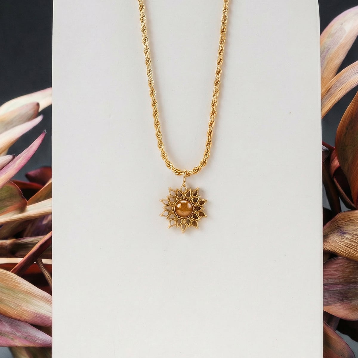 Suncatcher Necklace (Olive/Gold)