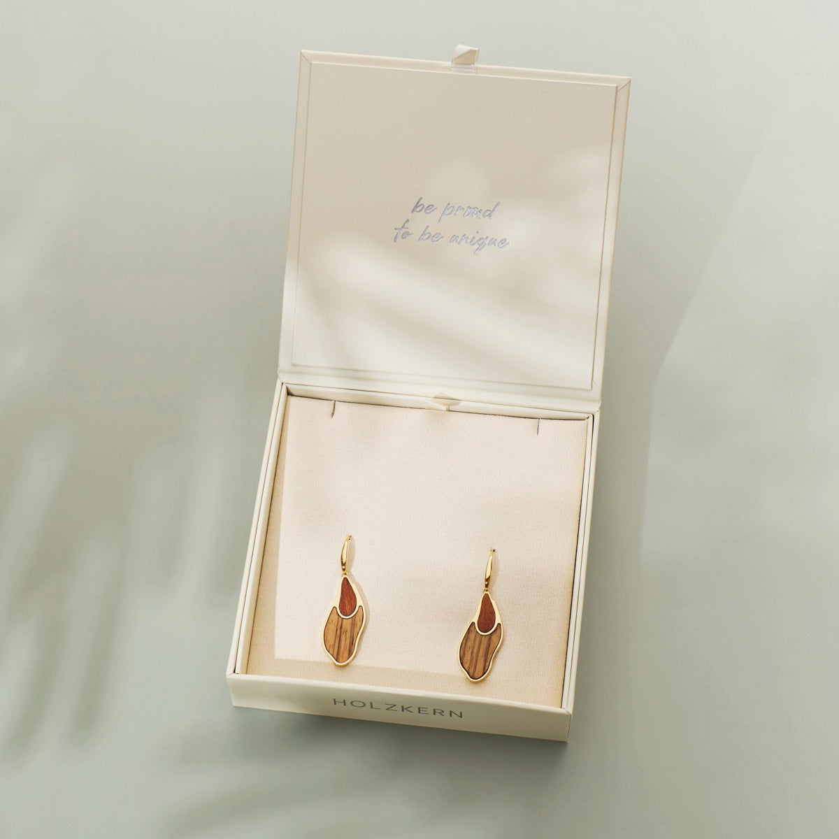 Sequoia Ohrringe (Zebrano/Gold) II