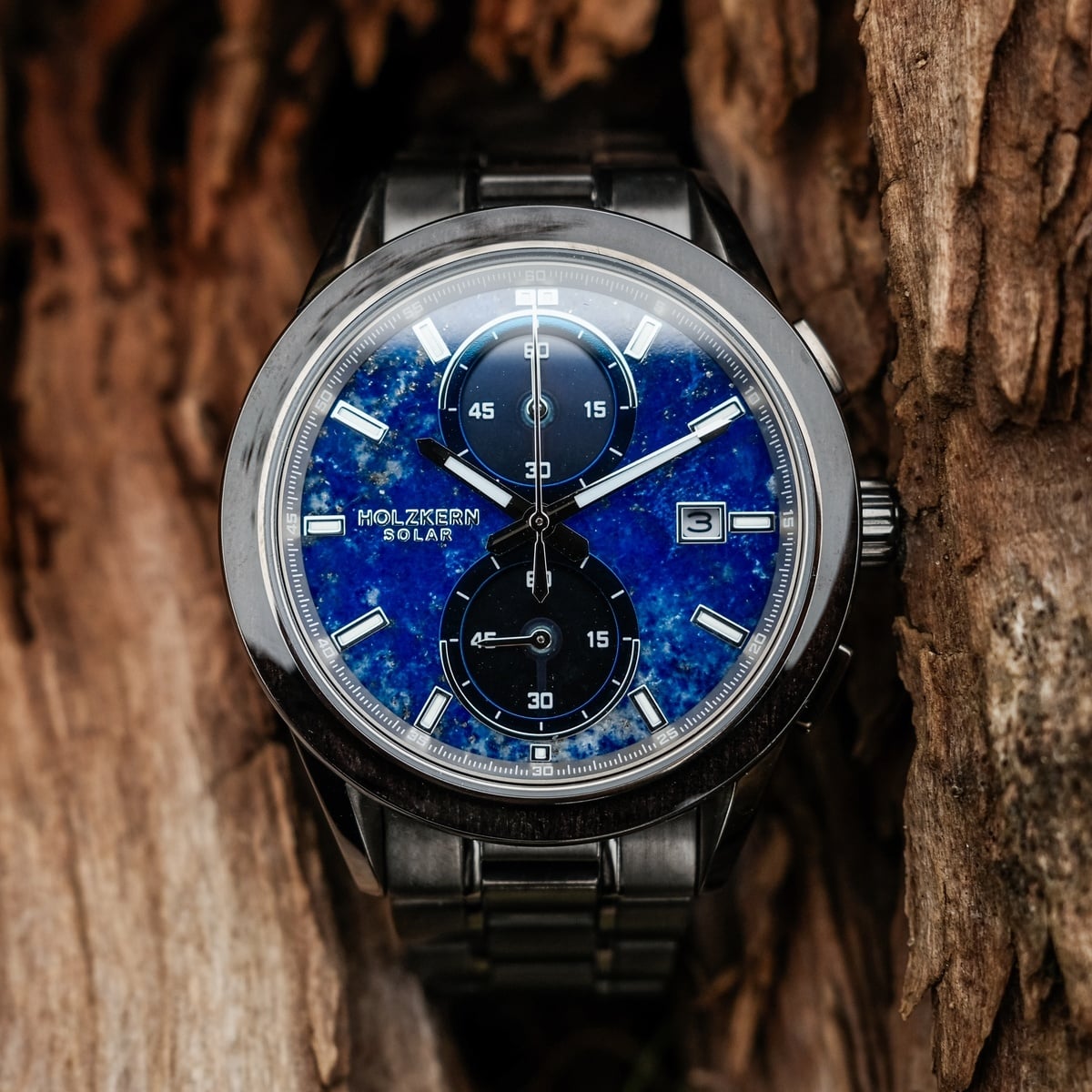 "Uplift" watch featuring a Lapis Lazuli dial and Maple accents, embodying a sophisticated and natural aesthetic.