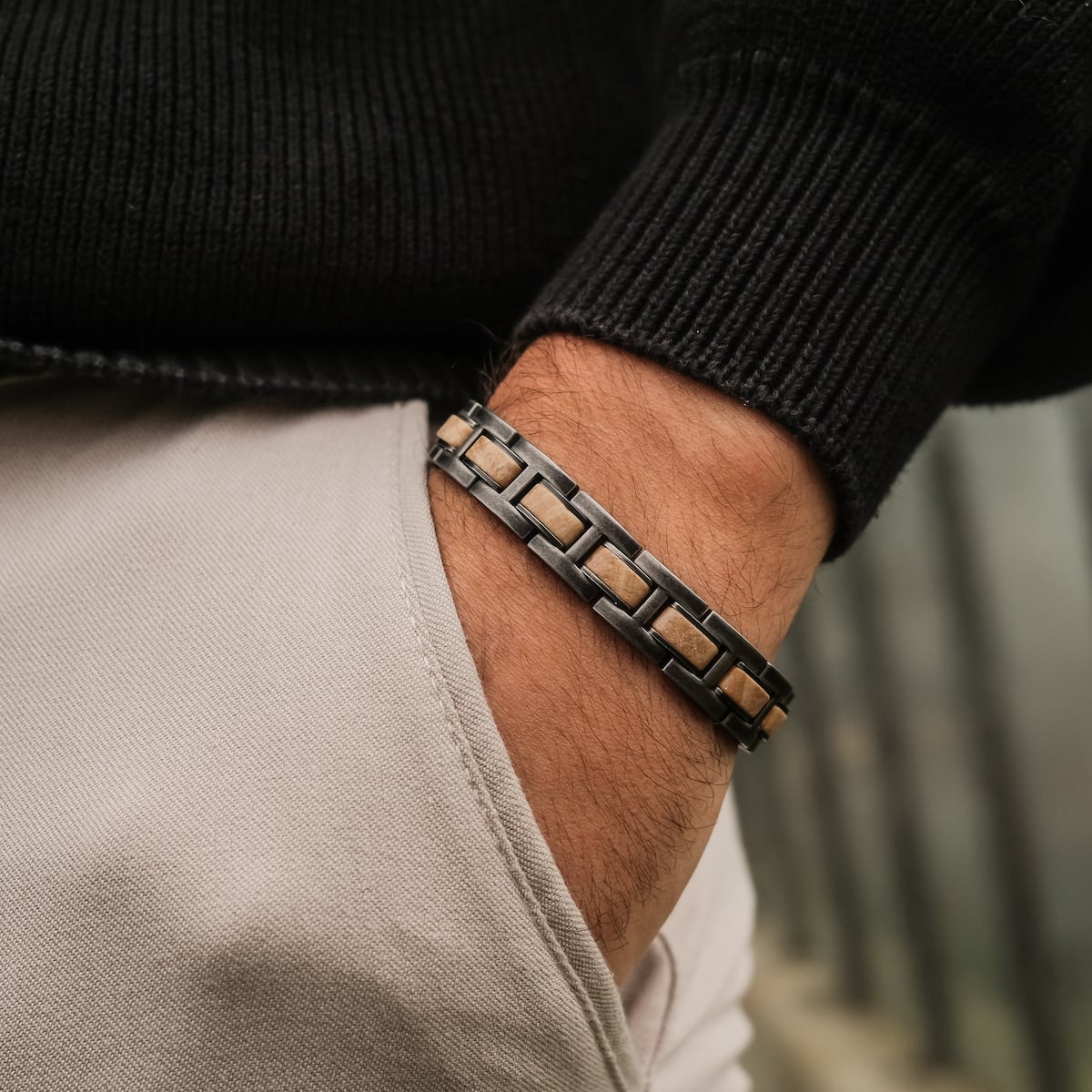 "Forte", men's bracelet in marble and antique-silver style, worn with casual attire.